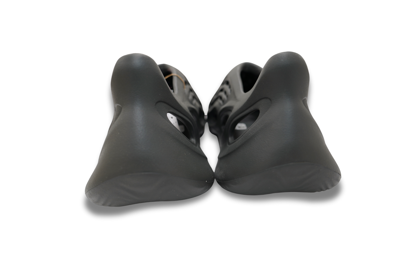 Adidas Yeezy Foam RNNR Carbon